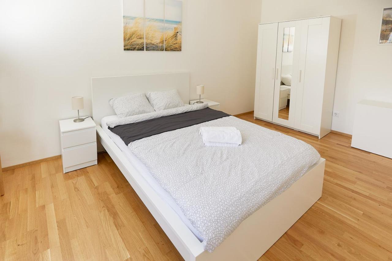 Gemuetliche Wohnung In Zentraler Lage กราซ ภายนอก รูปภาพ
